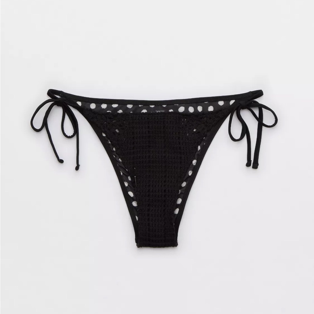 NWT Aerie *True Black* Sz M The Sunbun Crochet Bikini Bottom